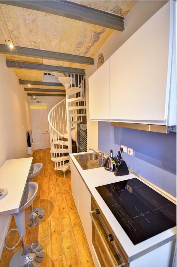West Street Apartment Duplex Валетта Экстерьер фото